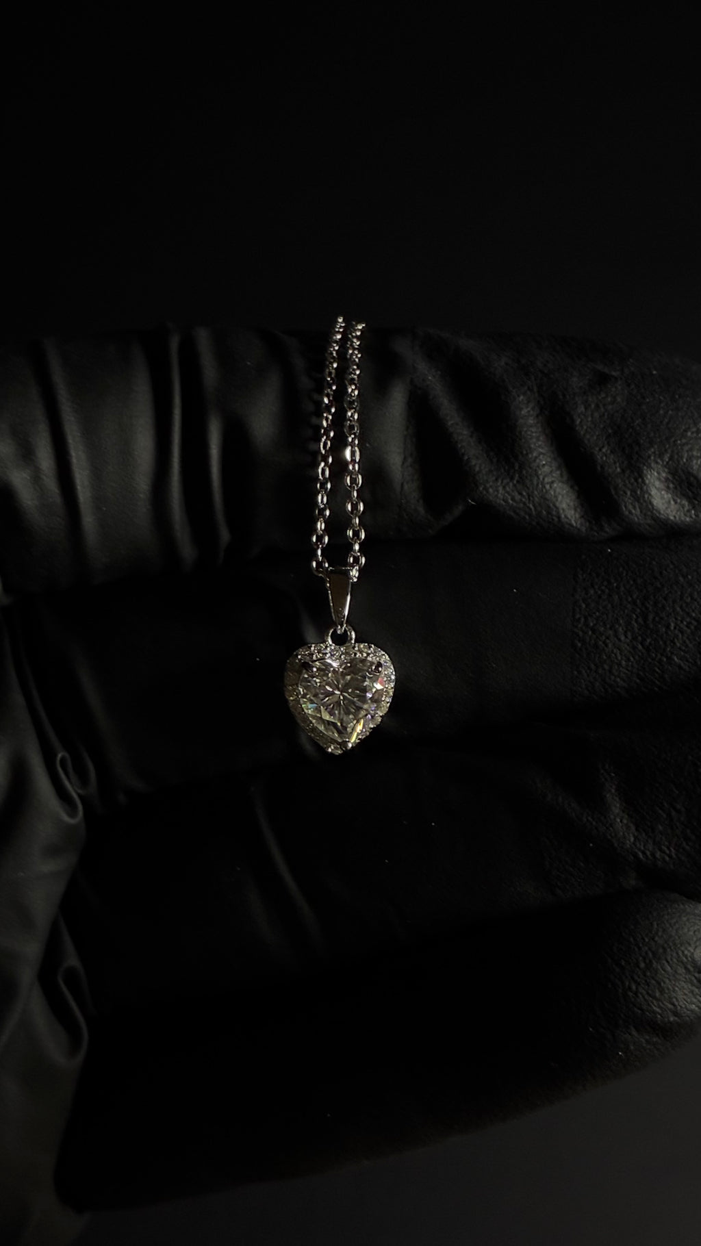 1 Carat Moissanite 925 Sterling Silver Heart Shaped Pendant With 925 Sterling Silver Chain